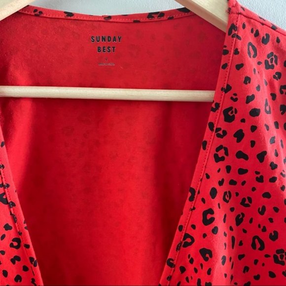 SUNDAY BEST Red Leopard Tie Front Crop Top - Picture 4 of 9